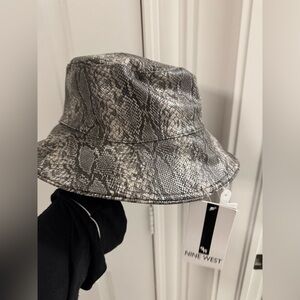 NWT Nine West Snake Print Bucket Hat